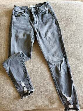 KanCan High-Rise Distressed Skinny Jeans in denim , Size 5/26